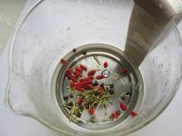 清热解渴的金银花胎菊茶做法图解4)