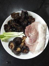 美味的珍珠丸子做法图解1)
