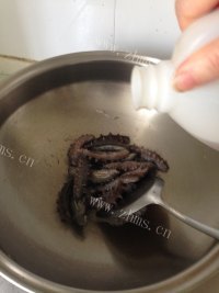 美味的红烧海参做法图解7)