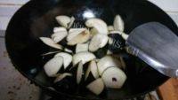 自制西红柿烧茄子做法图解4)