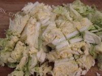 美味的白菜羊肉丸子汤做法图解4)