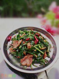 家常菜韭菜炒肉