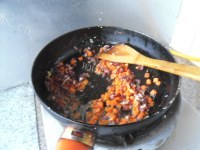 腊肉蛋炒饭做法图解6)