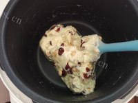 喷香的蔓越莓花生牛轧糖做法图解6)