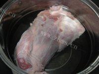 自制五香酱牛肉做法图解1)