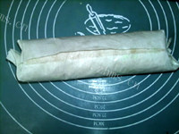 美味奶油抹茶戚风卷做法图解22)