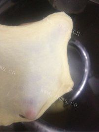 在家做的蜂蜜小面包做法图解2)