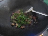 家常猪肉炖豆角做法图解6)
