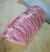 家常菜水煮肉做法图解1)