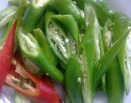 家常菜香芹炒肉片做法图解2)