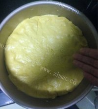 垂涎欲滴的南瓜发糕做法图解5)