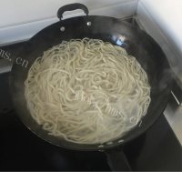 豆芽炒面做法图解3)