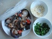 家常菜蒜茸粉丝蒸带子做法图解1)