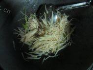 色香味具全的尖椒土豆丝做法图解6)