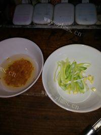 蘑菇炒油菜做法图解2)