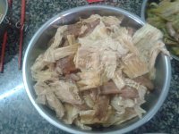 美味的腐竹焖鸡翼尖做法图解11)