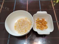 营养佳品玉米碴番薯粥做法图解1)