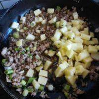 美味的柳蒿芽炖土豆的做法图解七