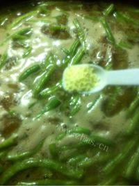 家常炖豆角做法图解6)