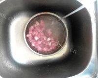 滋补鲜虫草炖瘦肉汤做法图解4)