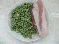 家常菜肉末豌豆做法图解1)
