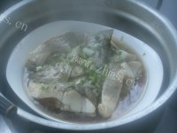 美味的清蒸海鲈鱼做法图解7)