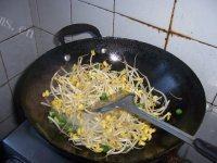 简单版豆芽炒韭菜做法图解6)