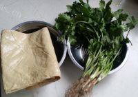 家常菜香菜拌豆腐皮做法图解1)