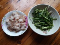 家常蒜苗回锅肉做法图解3)