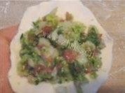 猪肉白菜包做法图解12)