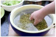 肉末炒酸豆角做法图解1)