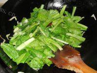 诱人的小白菜炖豆腐做法图解6)