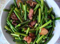 家常菜蒜苔炒肉