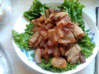 家常菜干煸五花肉