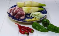 色香味俱全的茭白炒肉丝做法图解1)