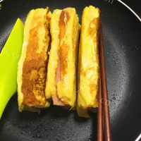 自制火腿西多士做法图解10)