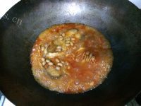 经典茄汁黄豆焖巴沙鱼的做法图解七