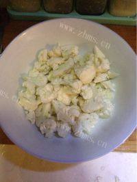 健康美食-菜花炒肉做法图解1)