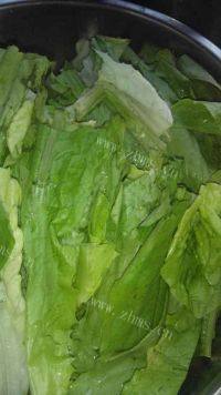 家常菜蒜炒油麦菜做法图解3)