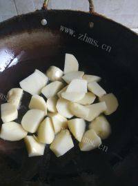 家常菜红烧土豆做法图解3)