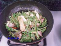 家常菜腊肉炒青椒