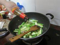 家常菜瘦肉炒丝瓜