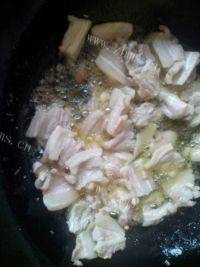 口感极佳的干煸四季豆做法图解3)
