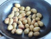 小土豆烧排骨做法图解1)
