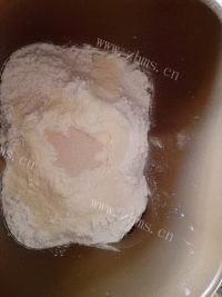 美味的菠萝包做法图解1)