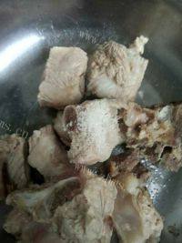 美味的炸排骨做法图解5)