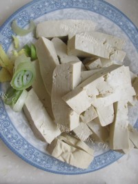家常菜香菇肉末豆腐做法图解1)
