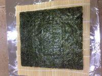 十分诱人的紫菜包饭做法图解6)