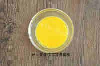 美味的菌菇汤做法图解8)