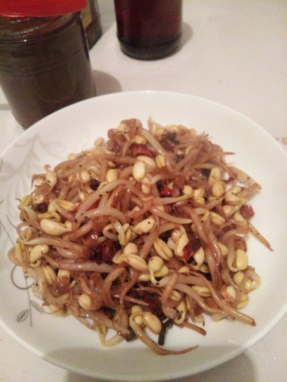 爆炒黄豆芽